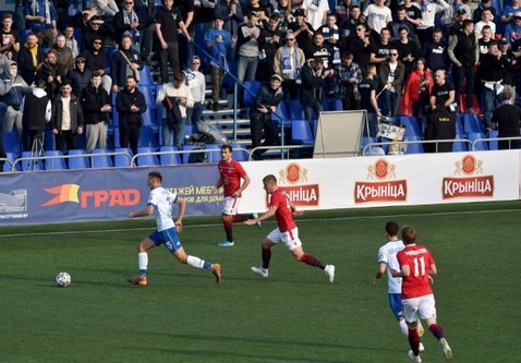 Le foot bélarusse gagne le monde mais les stades se vident