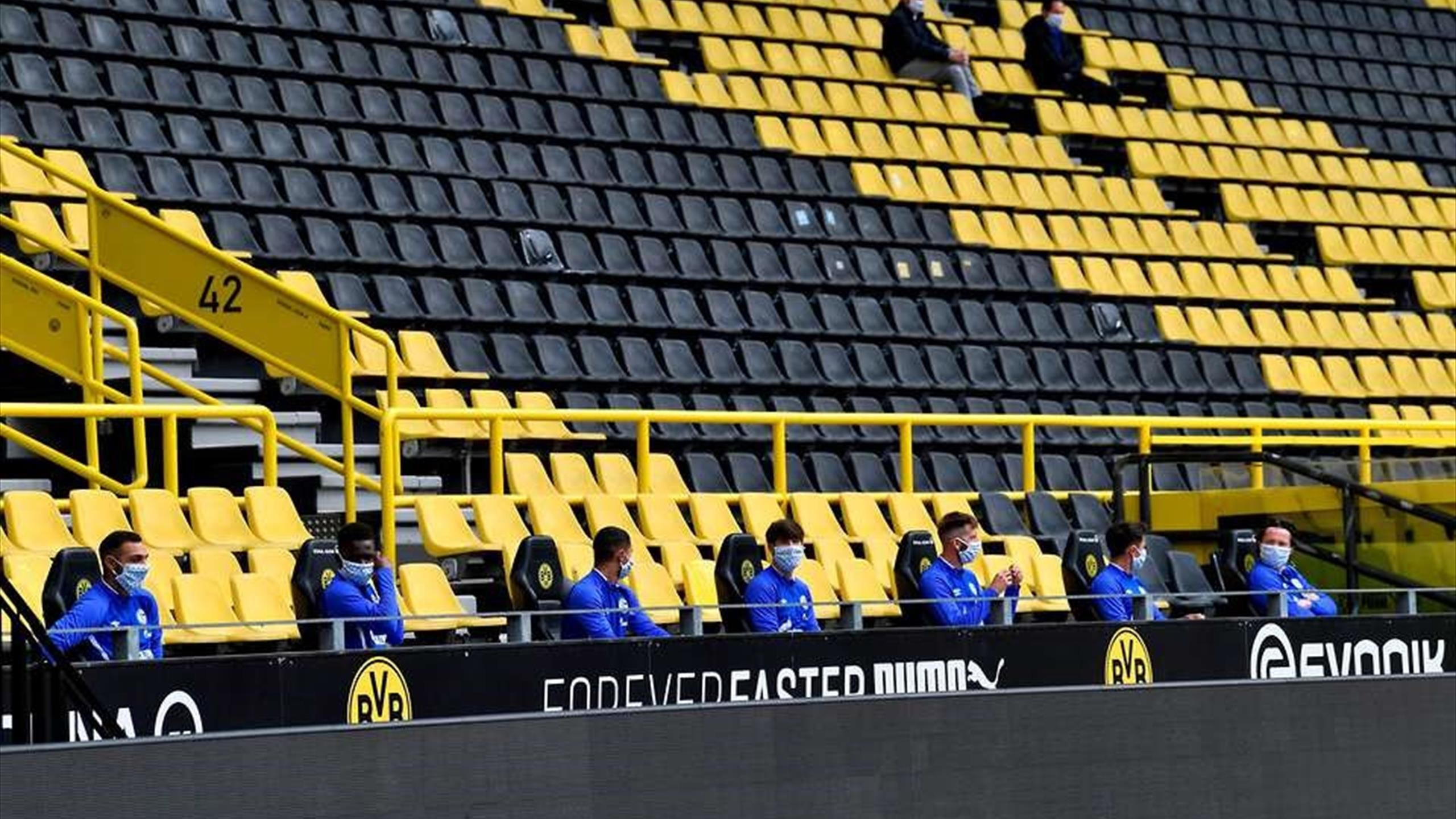 En Bundesliga, 90 minutes de silence... plus une pour les victimes