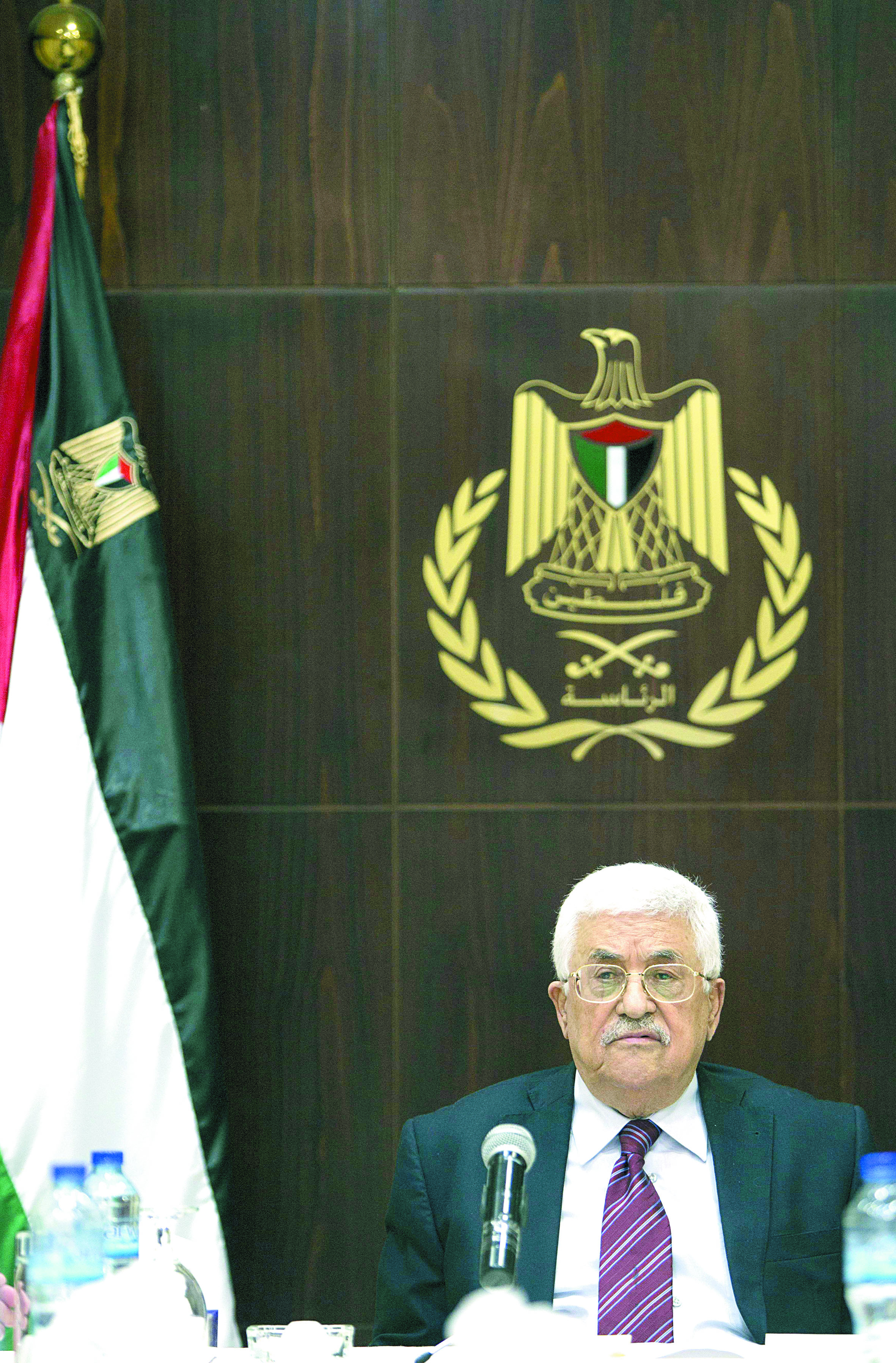 Mahmoud Abbas démissionne de la direction  de l'OLP pour provoquer une élection interne