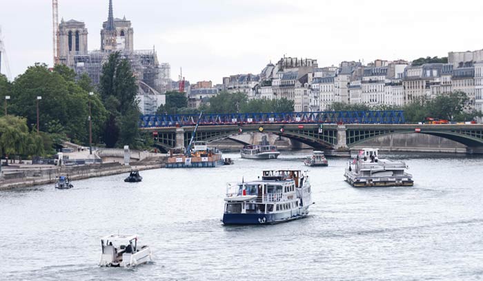 La cérémonie sur la Seine ou l'histoire d'une idée folle