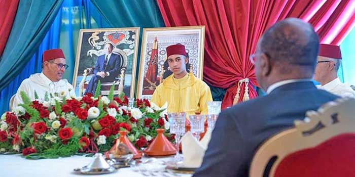 SAR le Prince Héritier Moulay El Hassan préside à Tétouan un déjeuner offert par le chef du gouvernement à l’occasion de la glorieuse Fête du Trône