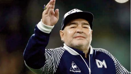 Mort de Maradona: Le procès de l'équipe médicale reporté