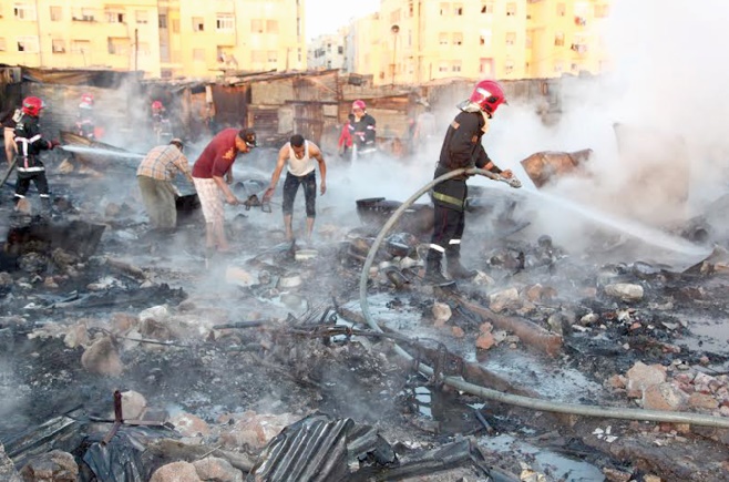 Un incendie ravage plus de 36 baraques dans un souk populaire à Sidi Moumen