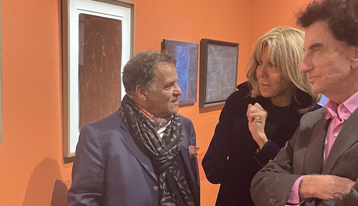 Mme Brigitte Macron visite l'exposition "Rétrospective Mehdi Qotbi" à l'IMA