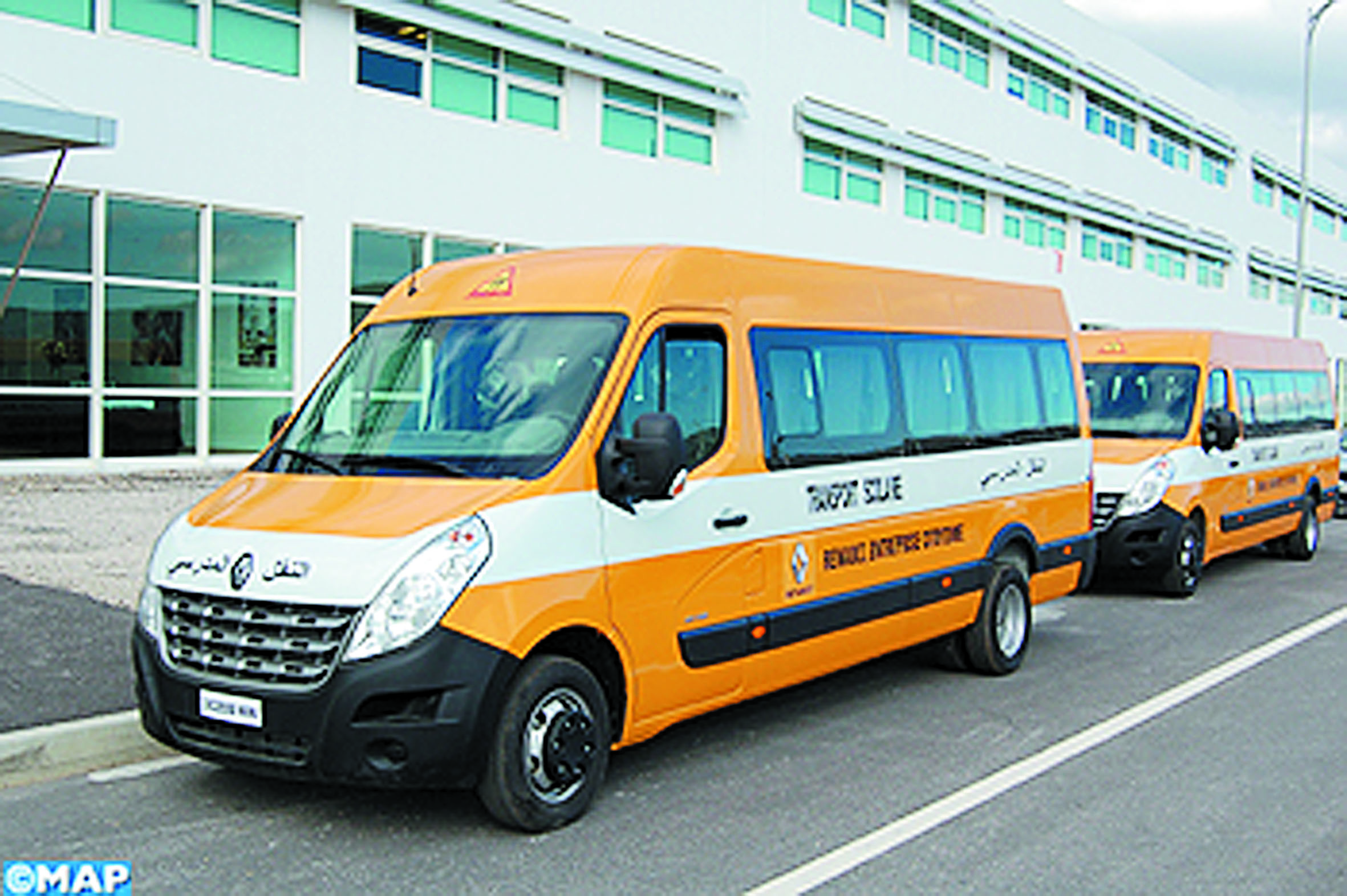 Don de deux bus scolaires à Melloussa pour contribuer à la lutte contre la déperdition scolaire