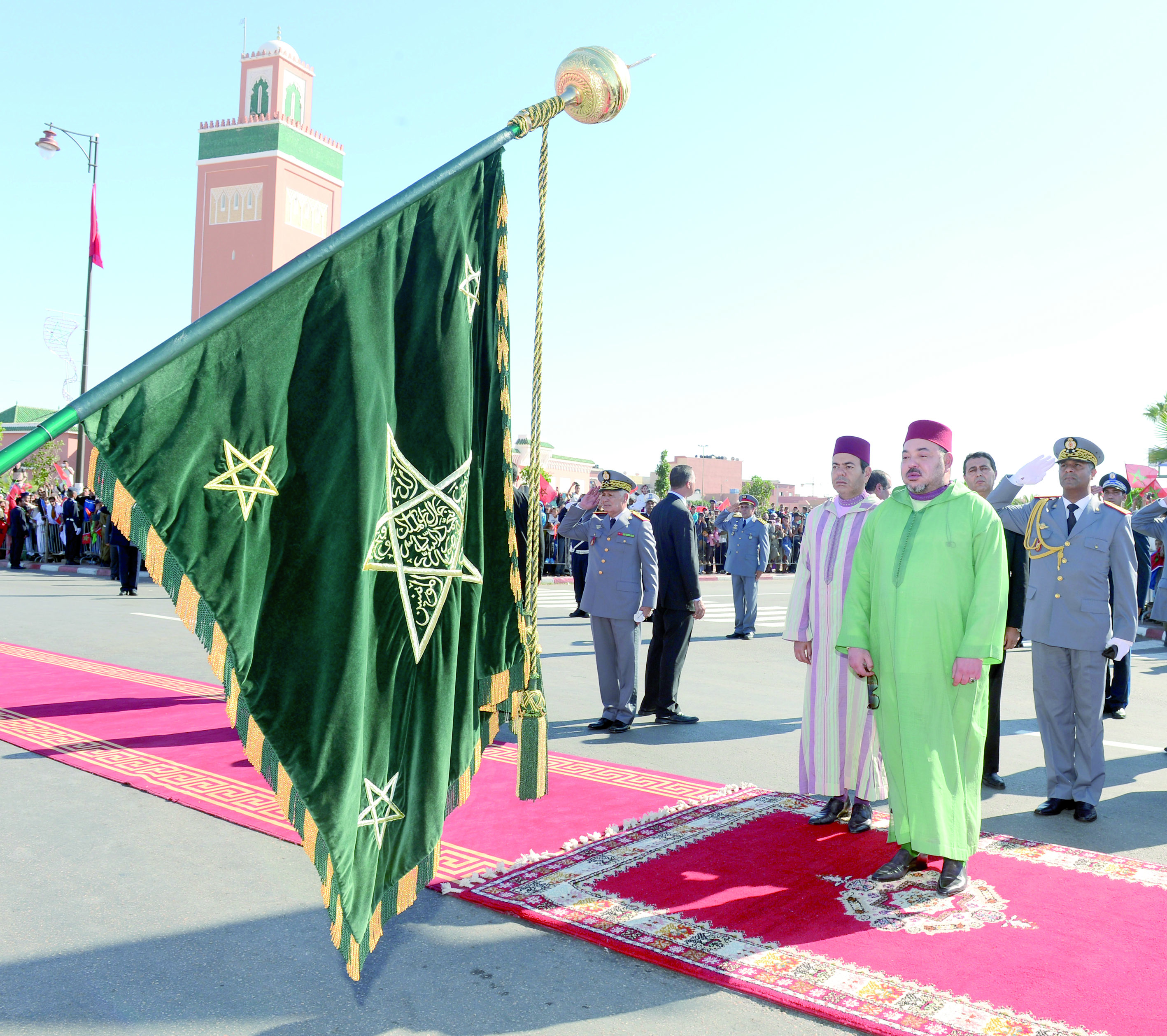 S.M le Roi dans le discours de la Marche Verte : L'Initiative d'autonomie est le maximum que le Maroc peut offrir