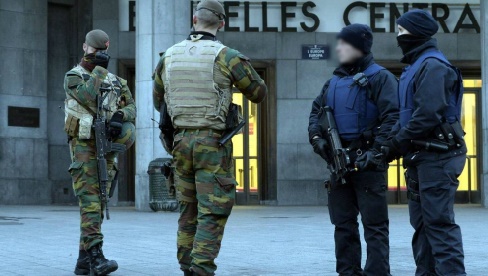 Cinq perquisitions et deux interpellations à Bruxelles