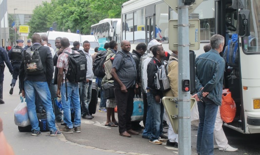 Manifestation aux Pays-Bas contre un projet de centre pour demandeurs d'asile