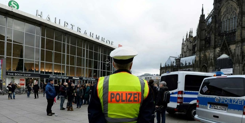 La police de Cologne précède à des vérifications sur les suspects