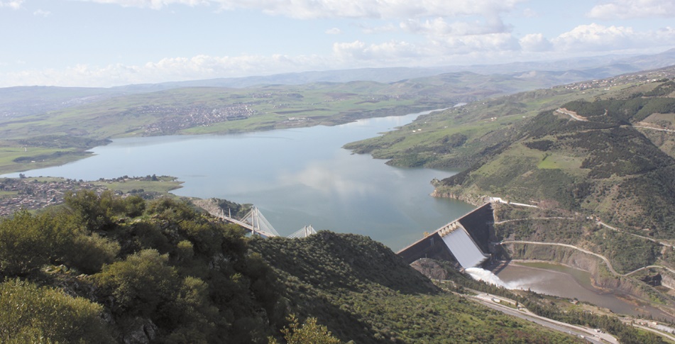 Et si 2016 n’était pas une année de sécheresse ? C’est surtout la gestion des ressources hydrauliques qui est à mettre en cause