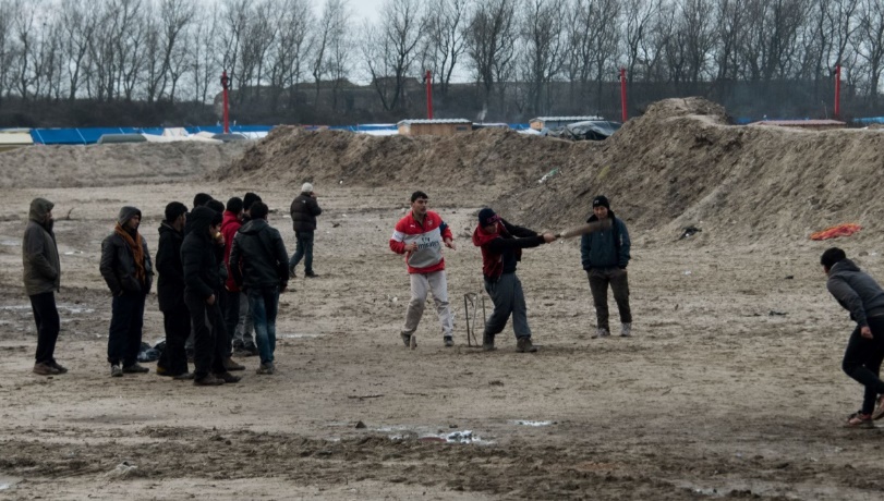 La justice française ordonne l'évacuation partielle de migrants de Calais