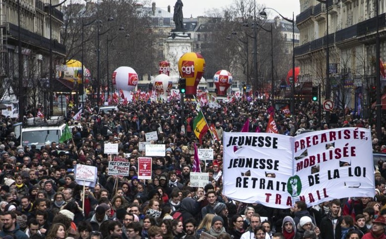 La situation se complique d’avantage pour le gouvernement français