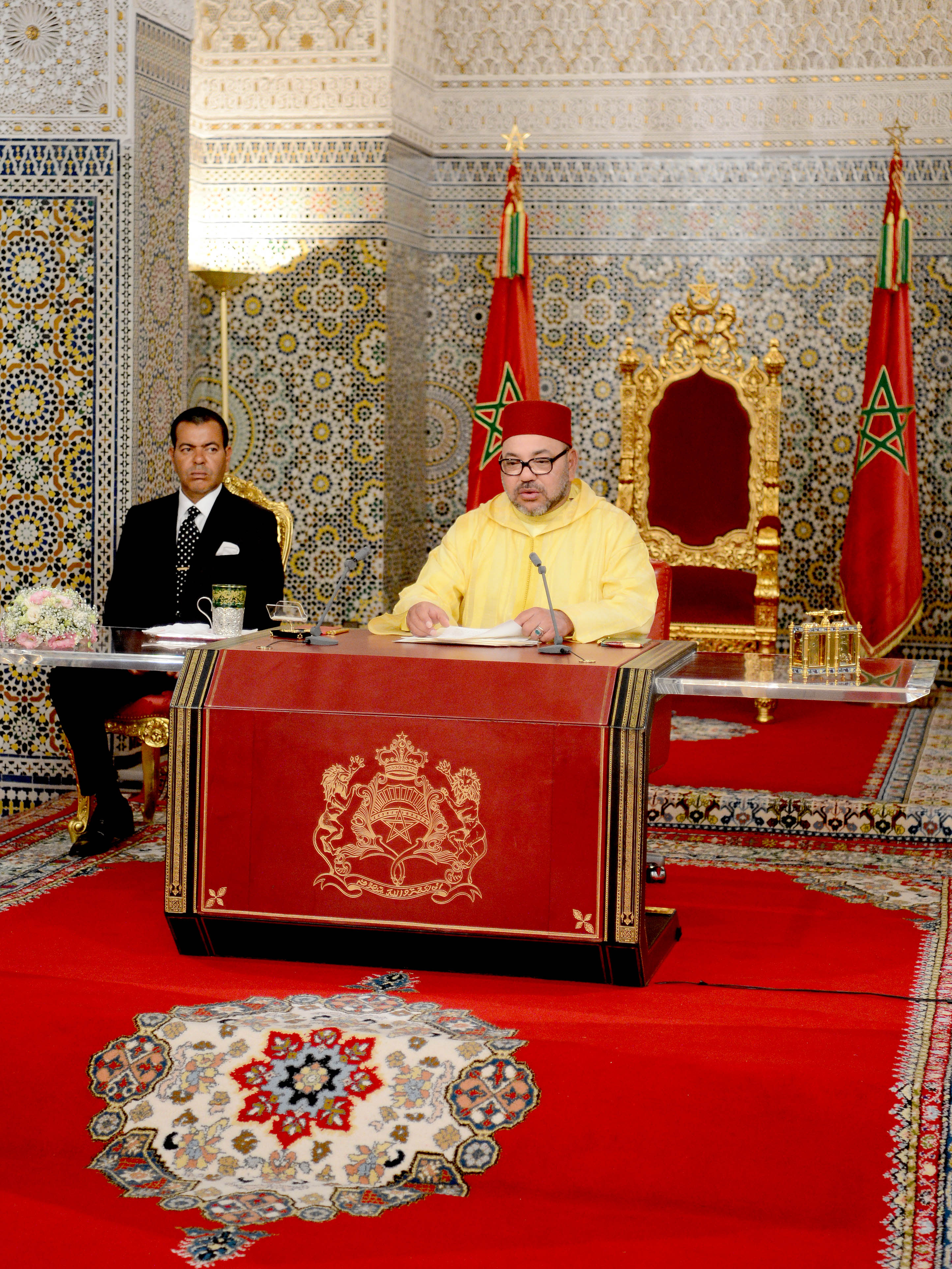 S.M Mohammed VI dans le discours du Trône Je suis le Roi de toutes les formations  politiques, sans discrimination ou exclusion