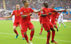 Liverpool voit rouge, Chelsea rebondit