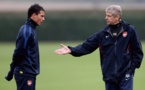 Chamakh tire à boulets rouges sur Wenger