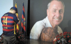 Un stade et une statue en  hommage à Cruyff à Barcelone