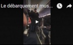 Le débarquement musclé d'un passager embarrasse United Airlines