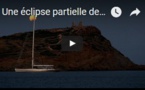 Une éclipse partielle de lune opère son charme