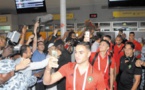 Bain de foule pour le Onze national à son arrivée à l’aéroport Felix-Houphouët Boigny