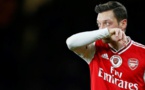 Özil retiré d' un jeu vidéo en Chine après des propos polémiques