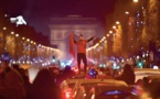 Liesse franco-marocaine sur les Champs-Elysées