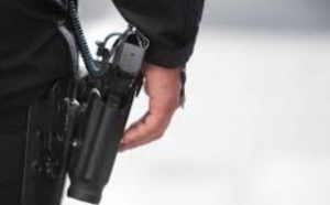 Un policier contraint de faire usage de son arme de service à Fès