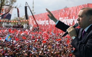 Victoire  étriquée  et contestée pour Erdogan au référendum en Turquie