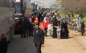 Reprise en Syrie des évacuations de populations assiégées