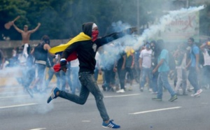 Poursuite des manifestations anti-Maduro et des affrontements