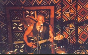 Portrait du groupe burkinabé de fusion Bil Aka Kora  : La musique africaine à l'honneur