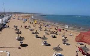 Le sable et les parkings de la plage d’Essaouira pris d’assaut par le privé