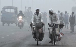 Indiens et Pakistanais suffoquent dans le brouillard de pollution