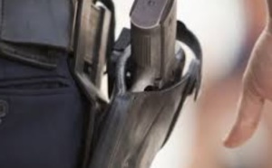 Un inspecteur de police à Rabat fait usage de son arme de service