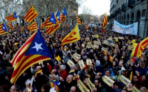 Des indépendantistes catalans défilent pour “la République maintenant”