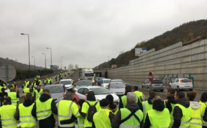 Le forcing des gilets jaunes