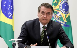 Feux en Amazonie : Bolsonaro accepte finalement une aide financière de l'étranger