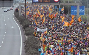 Grève générale et manifestation à Barcelone après de nouvelles violences