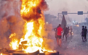 Bagdad défie le couvre-feu, nuit de violence à Kerbala