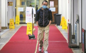 A Hong Kong, le combat du docteur Alfred Wong entre solitude et peur contre le Coronavirus
