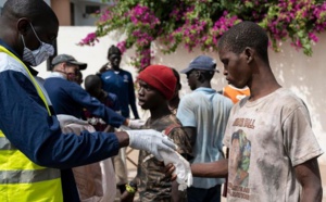 Au Sénégal, des enfants des rues cherchent à échapper au coronavirus loin de Dakar