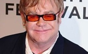 People : Elton John en tête des chansons les plus  vendues en Grande-Bretagne