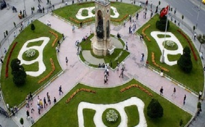 La place Taksim d’Istanbul en chantier et en pleine polémique