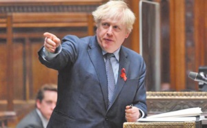 Malgré une rébellion, Boris Johnson fait adopter ses restrictions post-confinement