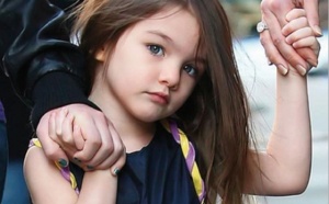 Suri Cruise aurait-elle une doublure ?