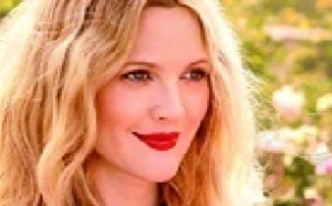 Drew Barrymore : à vous la ligne de make-up imaginée par l’actrice