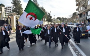 En Algérie, un collectif d'avocats condamne l’interpellation de certains de ses membres