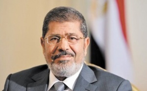 Morsi pris la main dans le sac