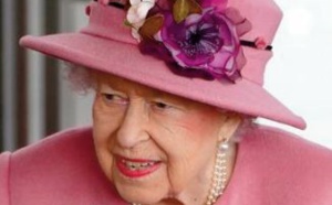 La reine Elizabeth II hospitalisée durant la nuit de mercredi à jeudi