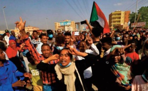 Les Soudanais dans la rue au quatrième jour du coup d'Etat