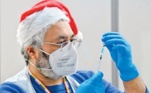 A travers le monde, un second Noël gravement affecté par la pandémie